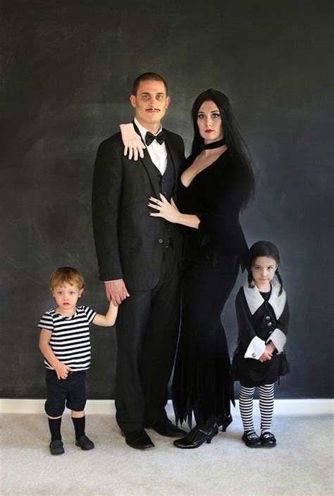 Disfraces familia Addams caseros: ¡Ideas originales。